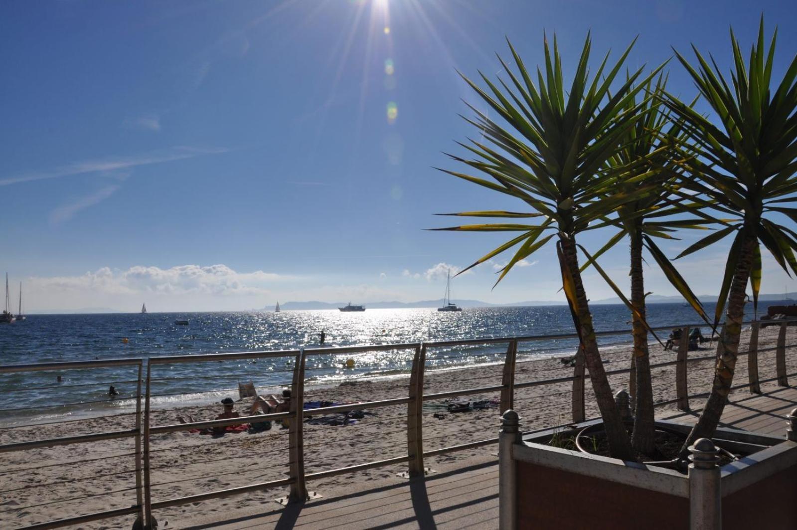 Sejour Au Port Apartment Hyeres Ngoại thất bức ảnh