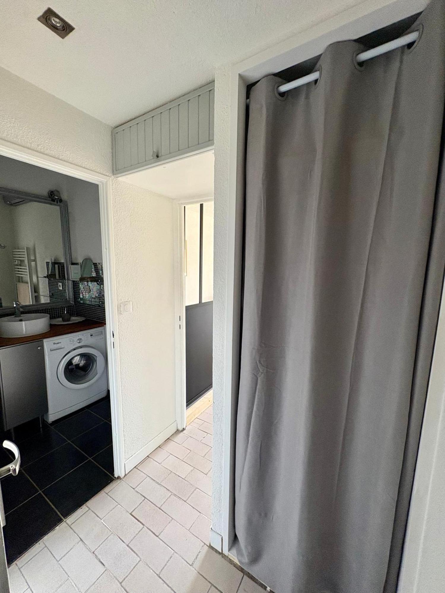 Sejour Au Port Apartment Hyeres Ngoại thất bức ảnh