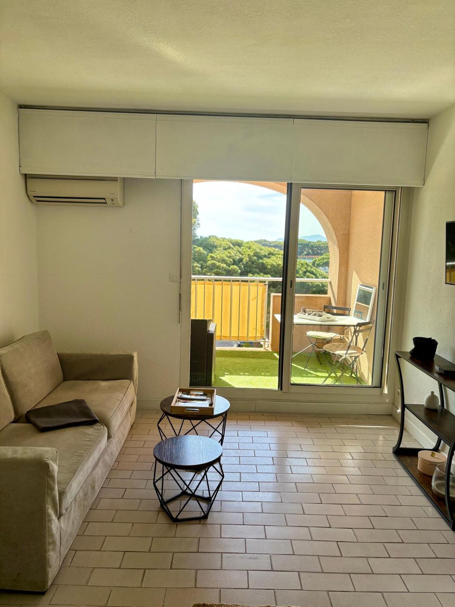 Sejour Au Port Apartment Hyeres Ngoại thất bức ảnh