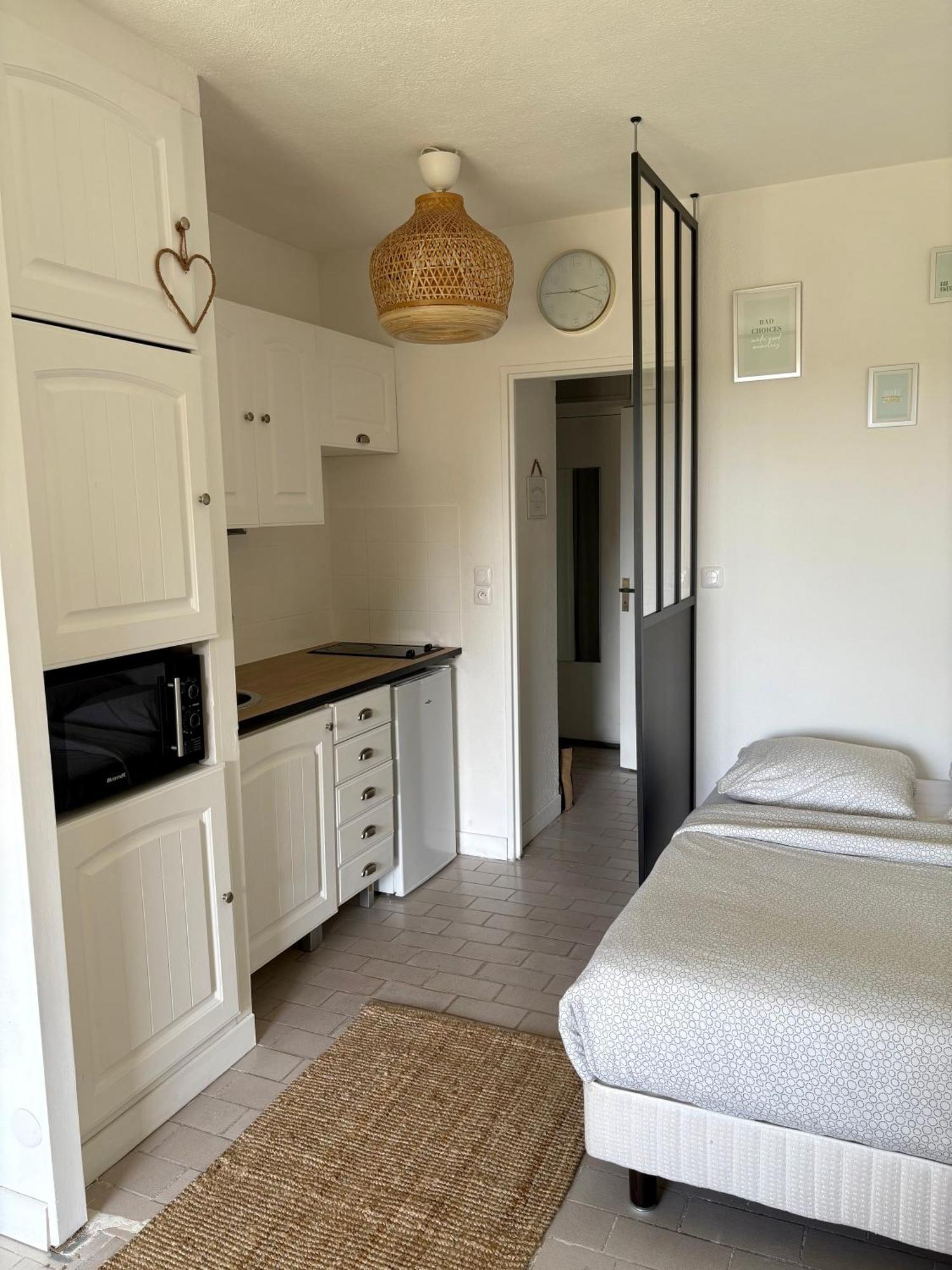 Sejour Au Port Apartment Hyeres Ngoại thất bức ảnh